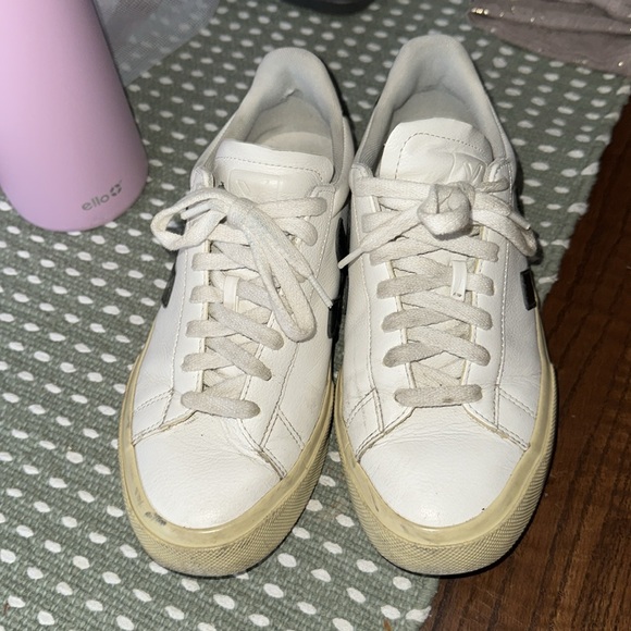 Veja sneakers - Picture 2 of 4
